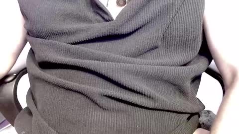 Snapshot of hungnuncutboy chatting on February 20, 9:20 pm hungnuncutboy online show from February 20, 9:20 pm