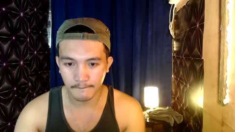 Snapshot of hunkylloyd chatting on December 9, 5:51 am hunkylloyd online show from December 9, 5:51 am