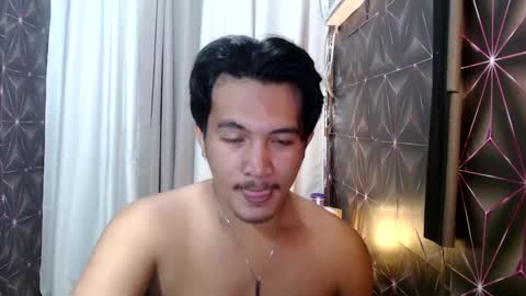 Snapshot of hunkylloyd chatting on January 11, 4:06 am hunkylloyd online show from January 11, 4:06 am