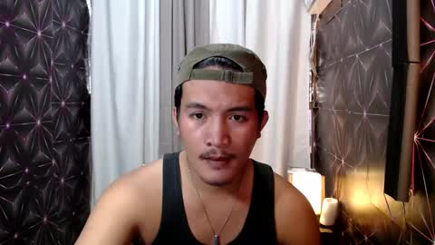 Snapshot of hunkylloyd chatting on January 24, 3:54 am hunkylloyd online show from January 24, 3:54 am