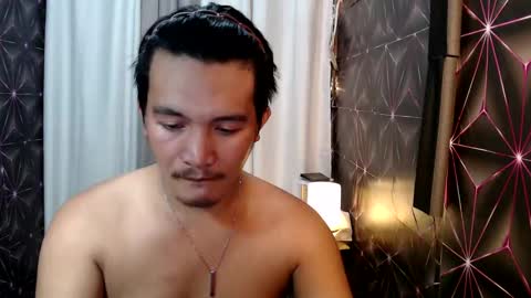 Snapshot of hunkylloyd chatting on January 28, 2:32 am hunkylloyd online show from January 28, 2:32 am