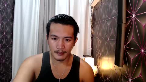 Snapshot of hunkylloyd chatting on January 28, 12:00 pm hunkylloyd online show from January 28, 12:00 pm