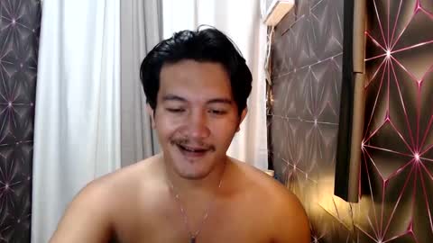 Snapshot of hunkylloyd chatting on February 5, 9:50 pm hunkylloyd online show from February 5, 9:50 pm