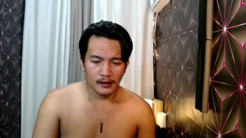 Snapshot of hunkylloyd chatting on February 13, 4:22 am hunkylloyd online show from February 13, 4:22 am