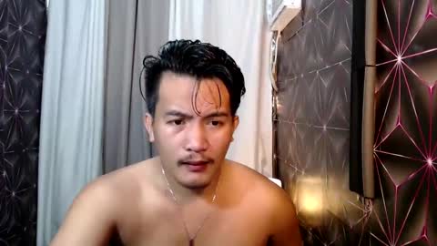 Snapshot of hunkylloyd chatting on March 10, 1:56 am hunkylloyd online show from March 10, 1:56 am