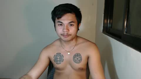 Snapshot of hunkyzeus chatting on January 4, 12:16 pm hunkyzeus online show from January 4, 12:16 pm