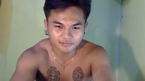 Snapshot of hunkyzeus chatting on October 23, 4:28 pm hunkyzeus online show from October 23, 4:28 pm