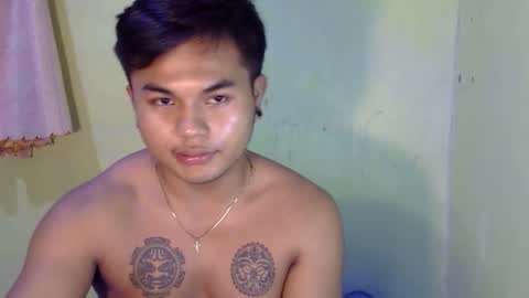 Snapshot of hunkyzeus chatting on October 25, 10:45 am hunkyzeus online show from October 25, 10:45 am