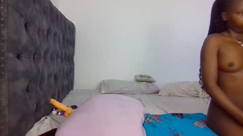 hunny online show from November 12, 7:09 am