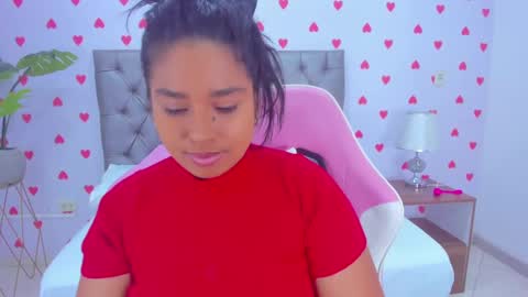 H U R R E M online show from February 25, 2:25 am