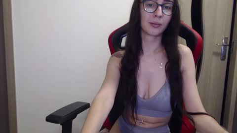 Emma Ava online show from February 26, 7:53 am