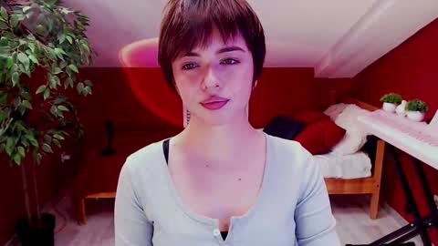 Julia online show from September 10, 1:22 pm