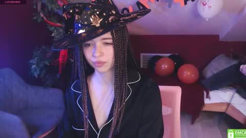 Julia online show from October 22, 9:58 pm