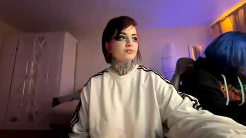 Snapshot of i_died_again chatting on December 14, 7:14 pm Asya online show from December 14, 7:14 pm