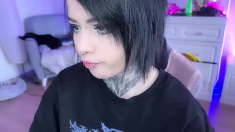 Snapshot of i_died_again chatting on January 19, 10:28 am Asya online show from January 19, 10:28 am