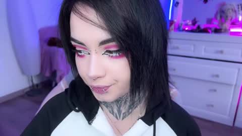 Snapshot of i_died_again chatting on March 8, 1:25 pm Asya online show from March 8, 1:25 pm