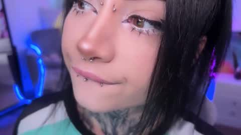 Snapshot of i_died_again chatting on September 26, 9:35 am Asya online show from September 26, 9:35 am