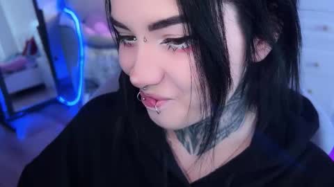 Snapshot of i_died_again chatting on October 4, 8:56 am Asya online show from October 4, 8:56 am