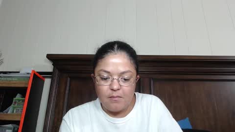 Snapshot of i_fetishize_u chatting on October 23, 5:44 pm ShortStuff online show from October 23, 5:44 pm