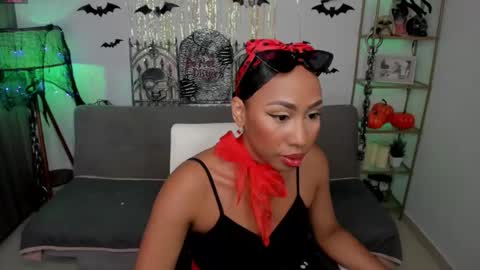 Lul  online show from October 31, 11:06 pm