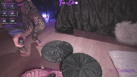 Snapshot of iam_eli chatting on November 6, 11:26 pm online show from November 6, 11:26 pm