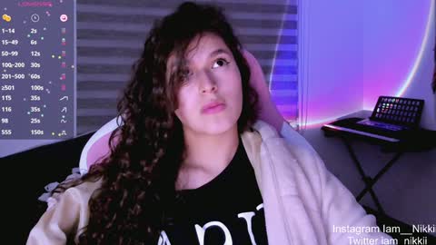 Snapshot of iam_nikki chatting on December 10, 7:16 am On instagram Imm NikkiHelp me reach 100 likes online show from December 10, 7:16 am