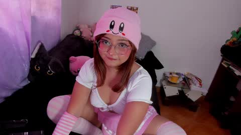 Snapshot of iam_zoechan chatting on January 17, 6:44 pm Zoe 3 online show from January 17, 6:44 pm