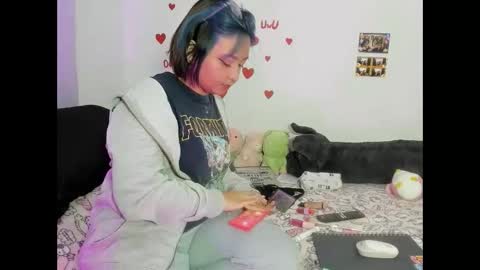 Snapshot of iam_zoechan chatting on February 20, 12:41 am Zoe 3 online show from February 20, 12:41 am