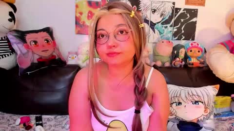 Snapshot of iam_zoechan chatting on November 17, 2:06 am Zoe 3 online show from November 17, 2:06 am