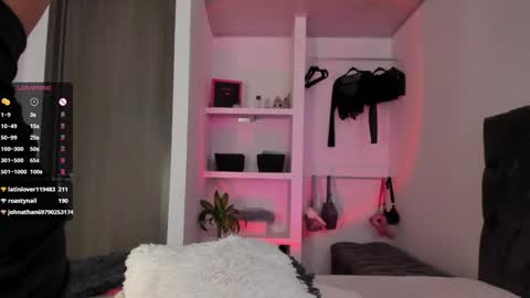    online show from February 6, 6:13 pm