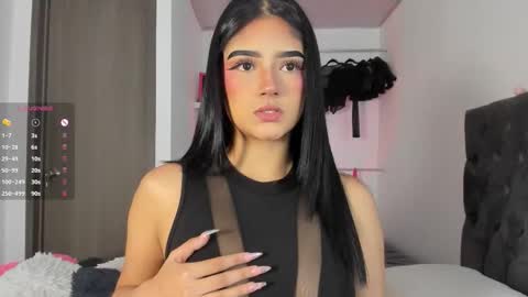    online show from September 27, 8:03 pm