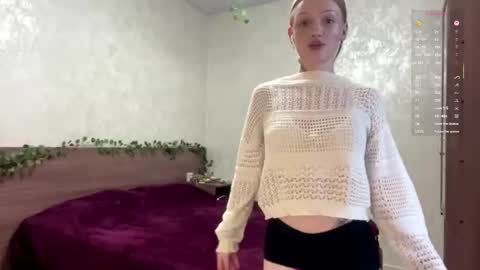 Lylu online show from October 20, 1:22 pm