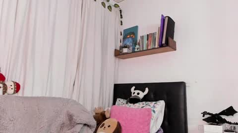 Mel  online show from December 27, 6:57 am