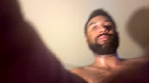 iamtheone403 online show from October 8, 1:25 am