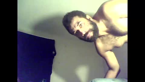 iamtheone403 online show from October 11, 4:22 am