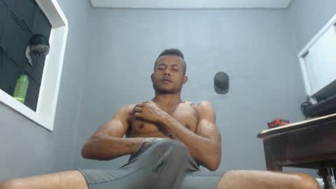 ian_tuner online show from December 4, 2:09 am