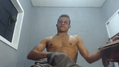 ian_tuner online show from December 19, 6:12 am