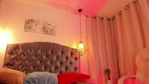 ian  online show from October 25, 3:58 am