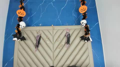 ibbie_ online show from October 28, 12:09 pm