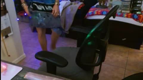 PMS online show from February 27, 5:24 am