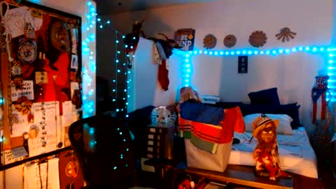 PMS online show from October 4, 7:28 am