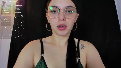 Snapshot of ice_grace chatting on February 13, 11:50 am ice online show from February 13, 11:50 am