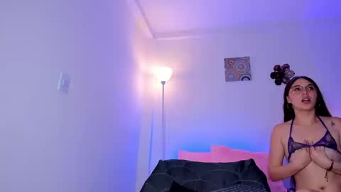 Snapshot of ice_grace chatting on September 12, 1:22 pm ice online show from September 12, 1:22 pm