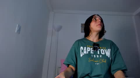 Snapshot of ice_grace chatting on September 18, 9:17 pm ice online show from September 18, 9:17 pm