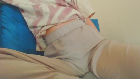 Ice online show from December 13, 6:59 pm