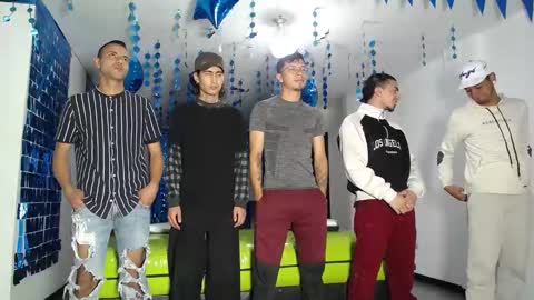 THOMAS AND DAMIAND online show from March 1, 12:45 pm