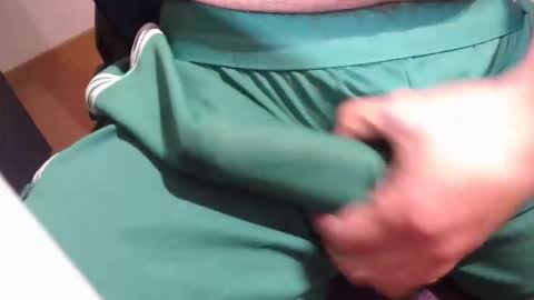 Snapshot of icky_thumps chatting on November 22, 6:01 am icky_thumps online show from November 22, 6:01 am