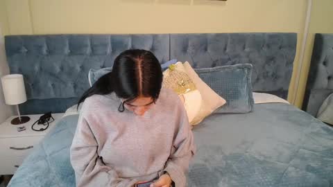 Icy online show from December 14, 11:50 am