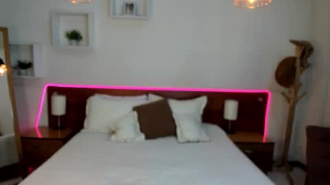 Icy online show from September 16, 10:16 am