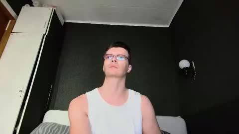 idici online show from December 10, 2:48 am